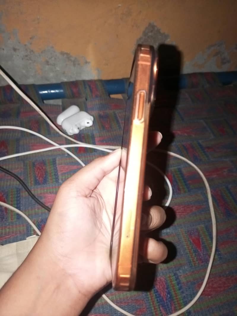 Apple iPhone XR 6