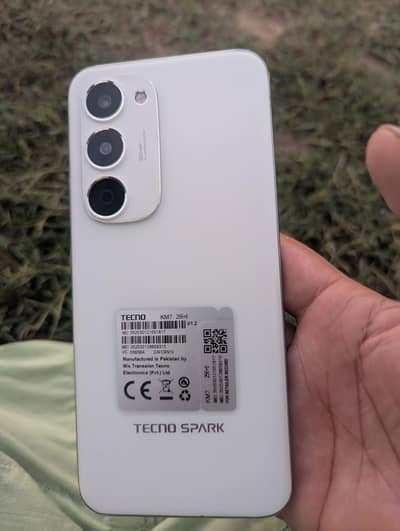 Tecno spark 40 pro plus