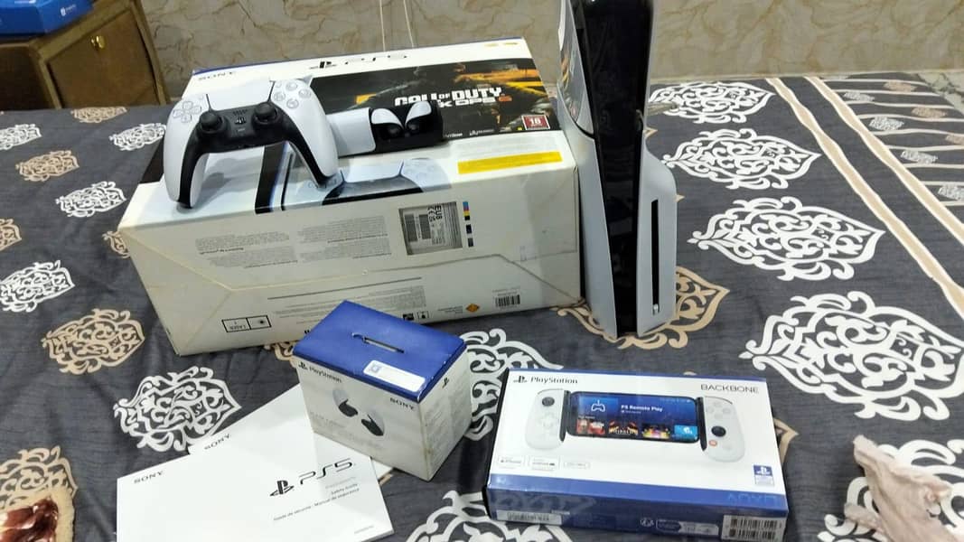 PS5 Slim Disc Edition, Pulse Explore, PS Backbone 1