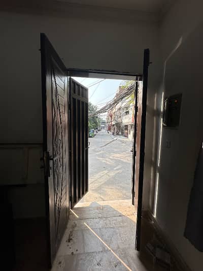 5 Marla flat ground floor for Rent
