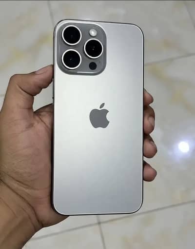 Apple iPhone 15 Pro Max Mint Condition Water-Pack Brand New