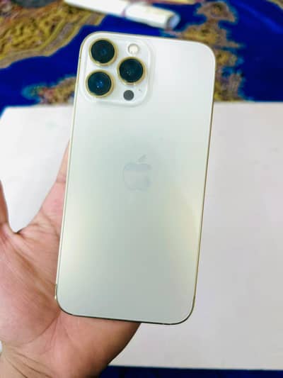 iPhone 13pro max golden colour
