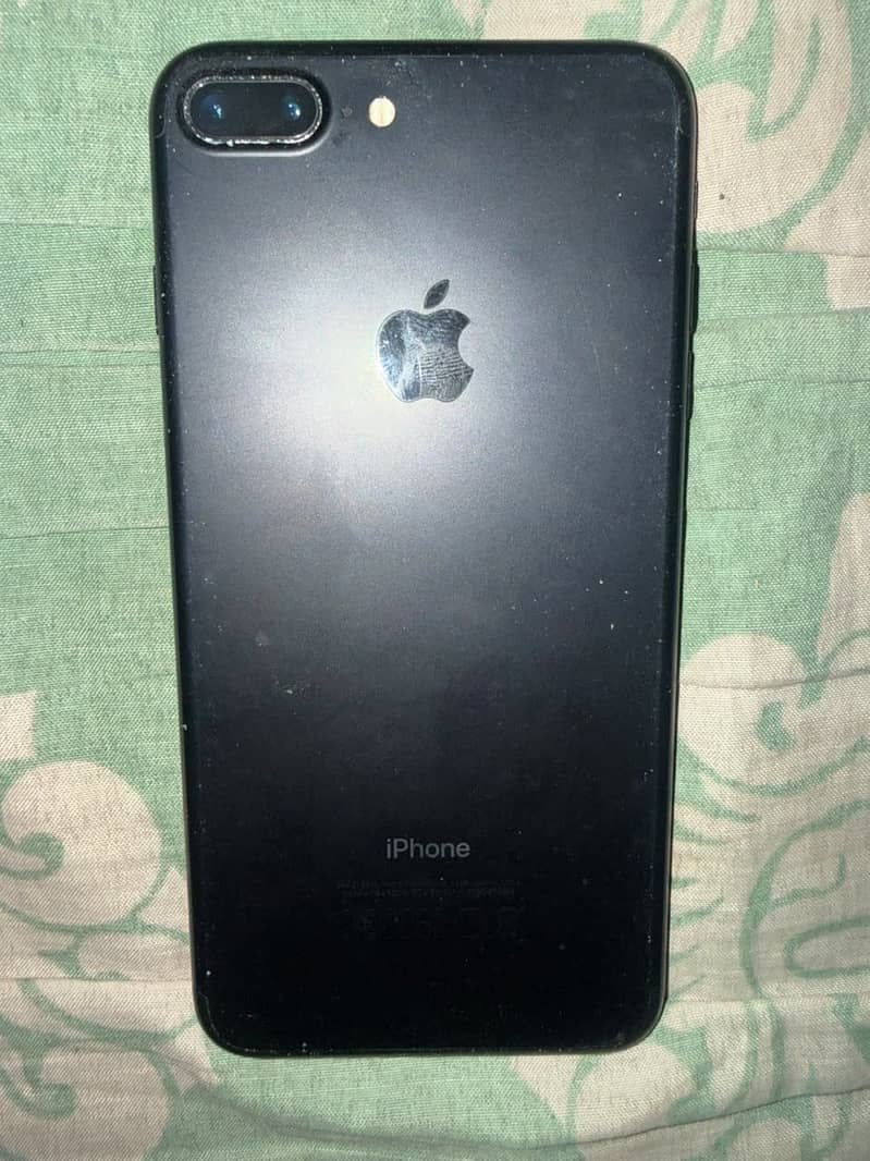 Apple iPhone 7 Plus 1