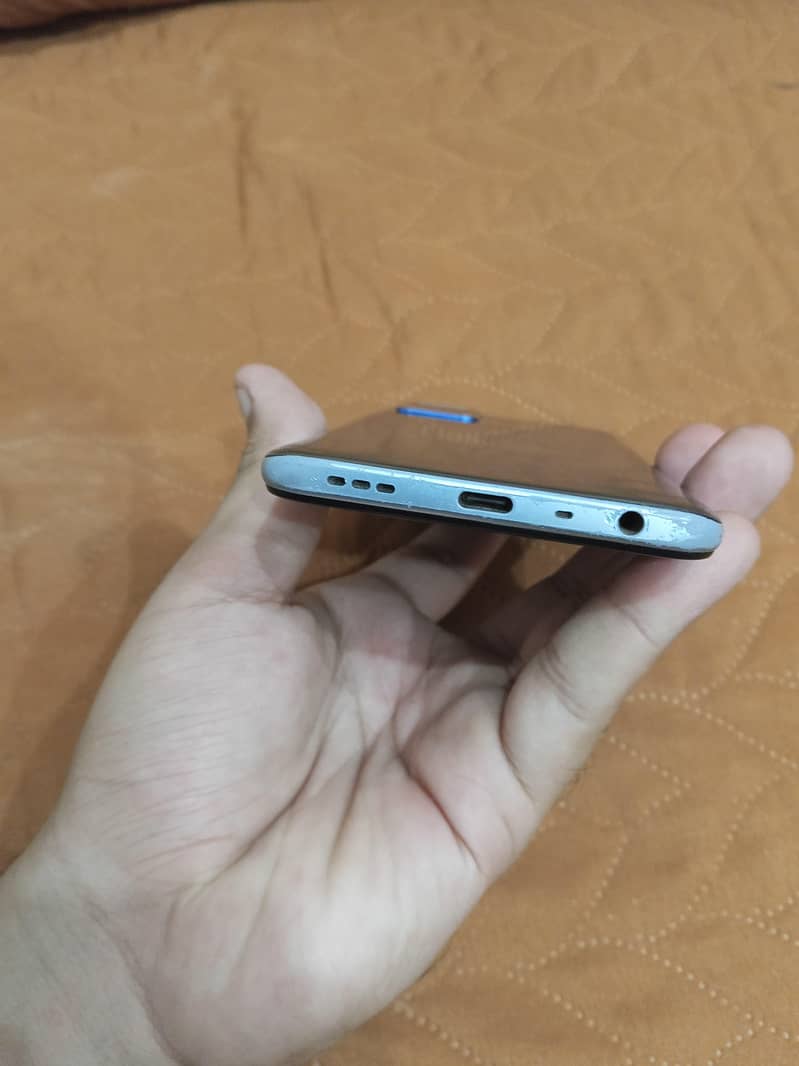 OPPO A54 4