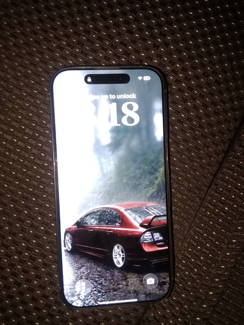 Apple iPhone 16 Pro 1