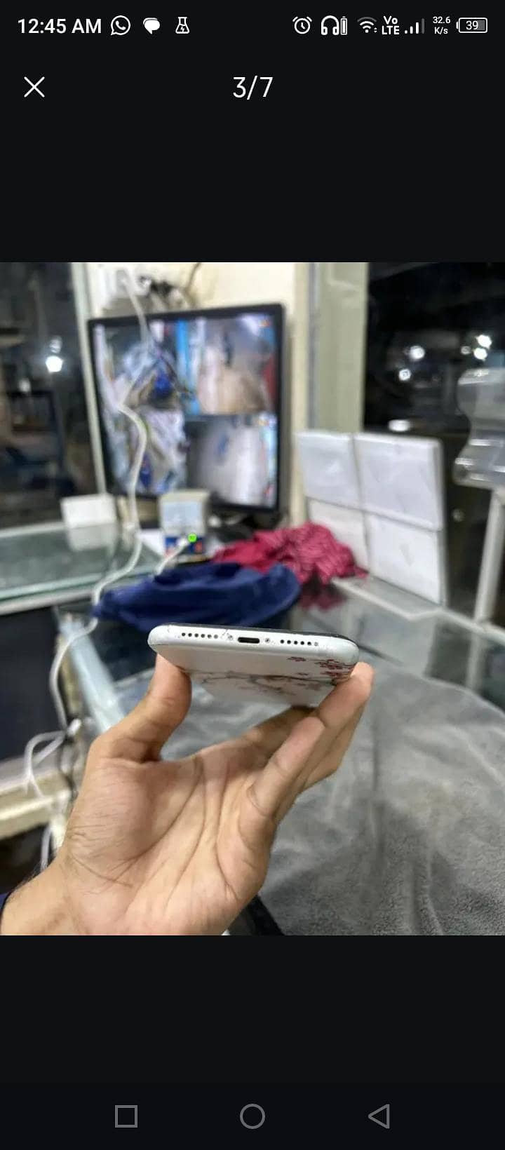 Apple iPhone XR 1