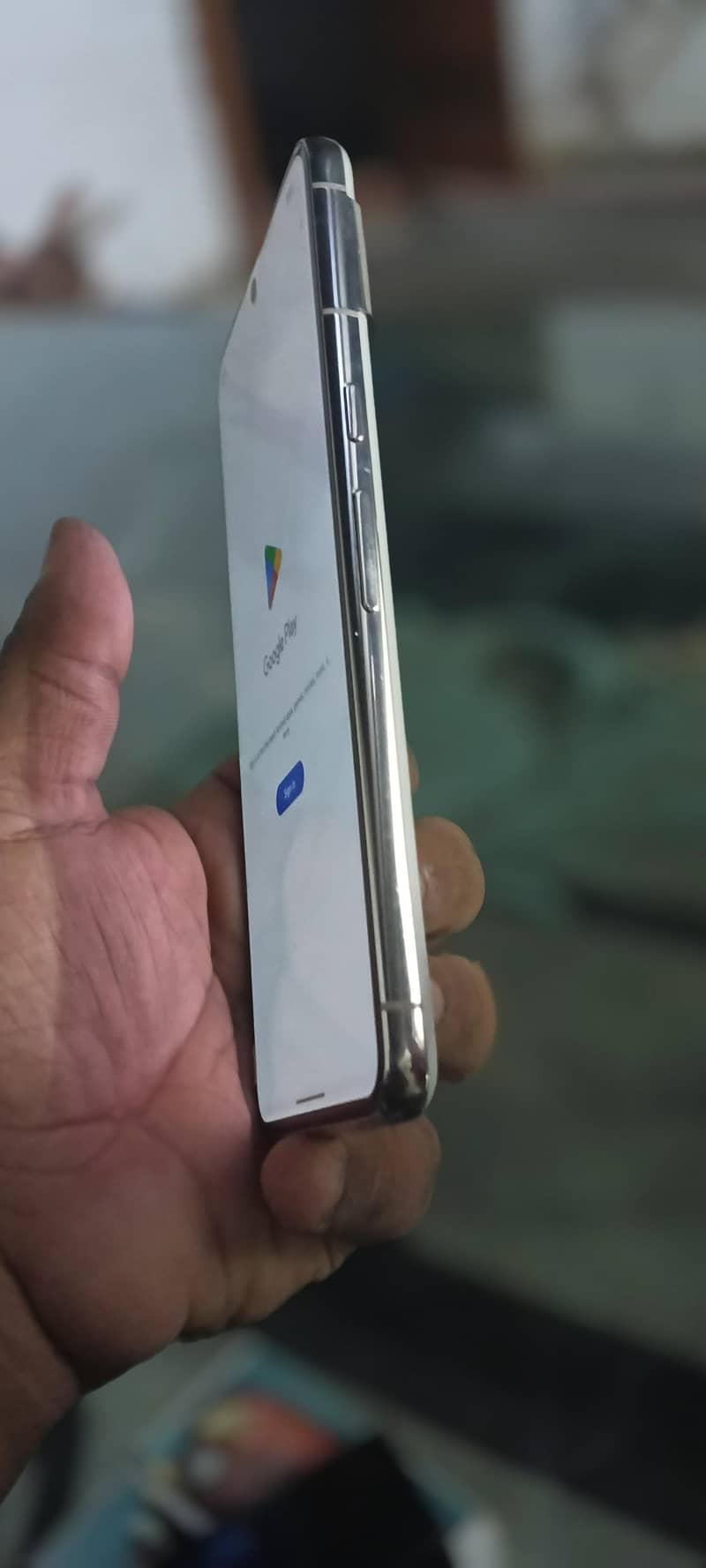 Google Pixel 8 Pro 4