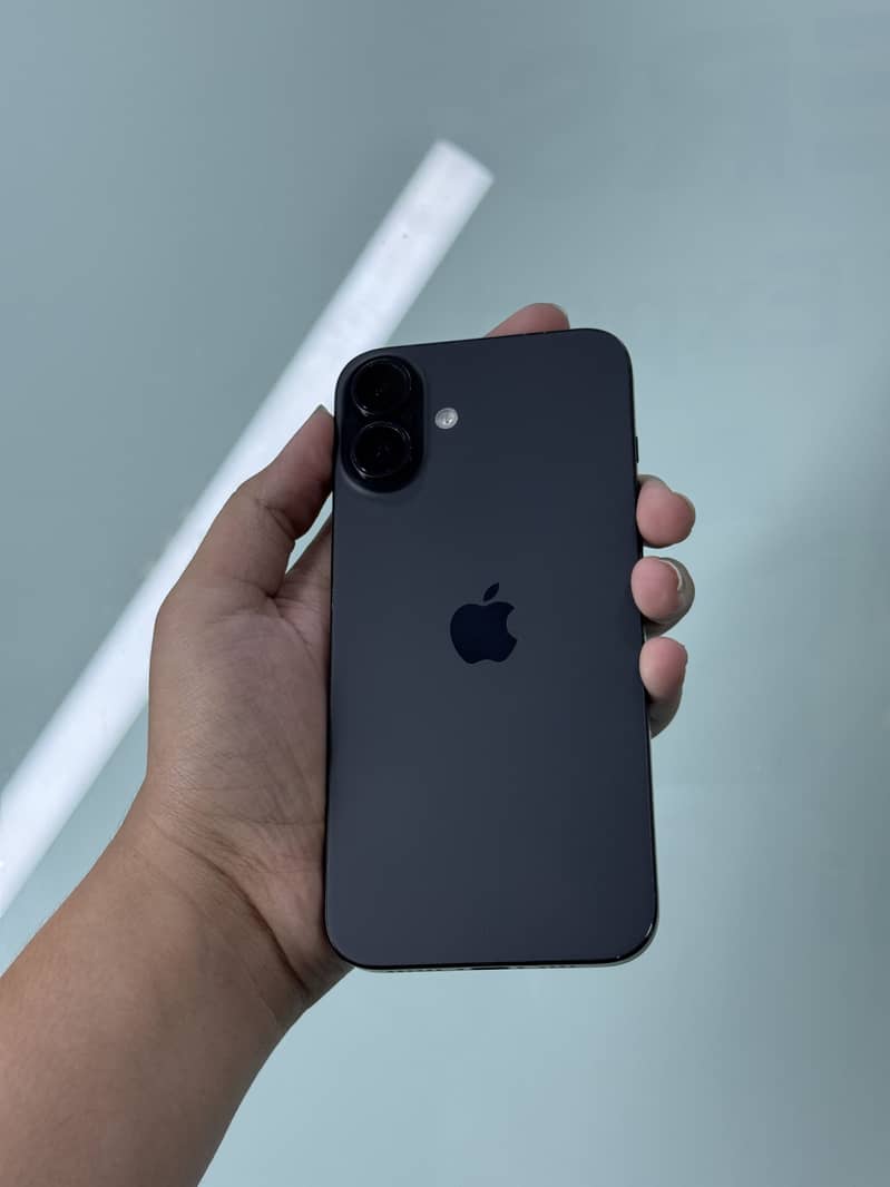 Apple iPhone 16 Plus JV 0