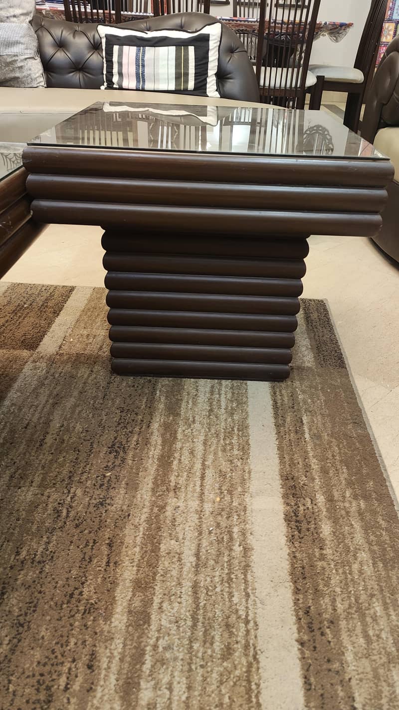 Table set. 1 Center Table, 2 Side Tables. 9/10 11