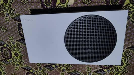 Xbox Series S with original controller