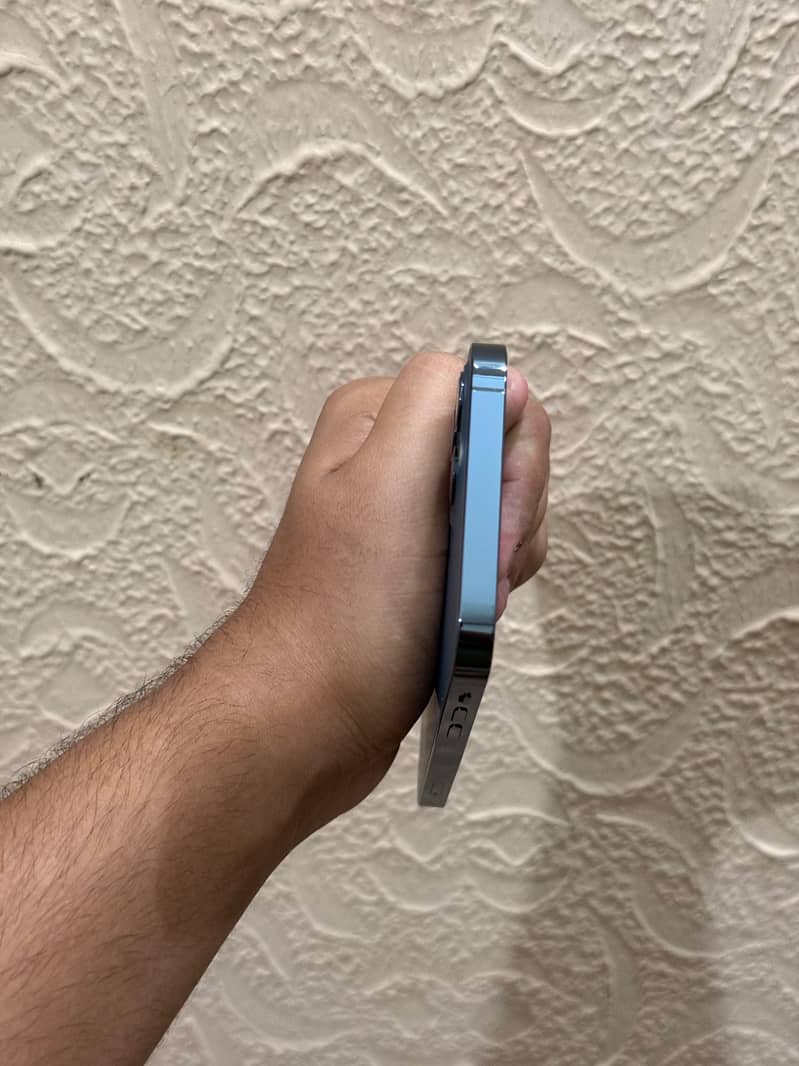 Apple iPhone 12 Pro 2