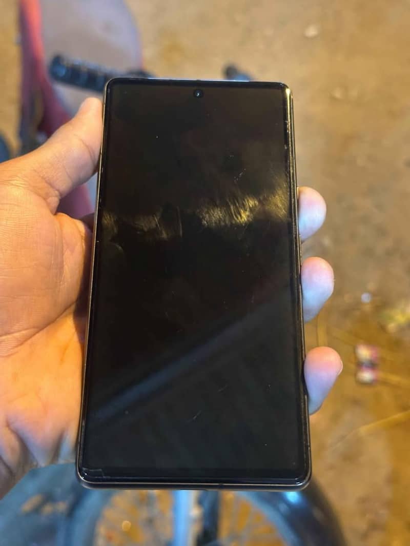 Google Pixel 7 4