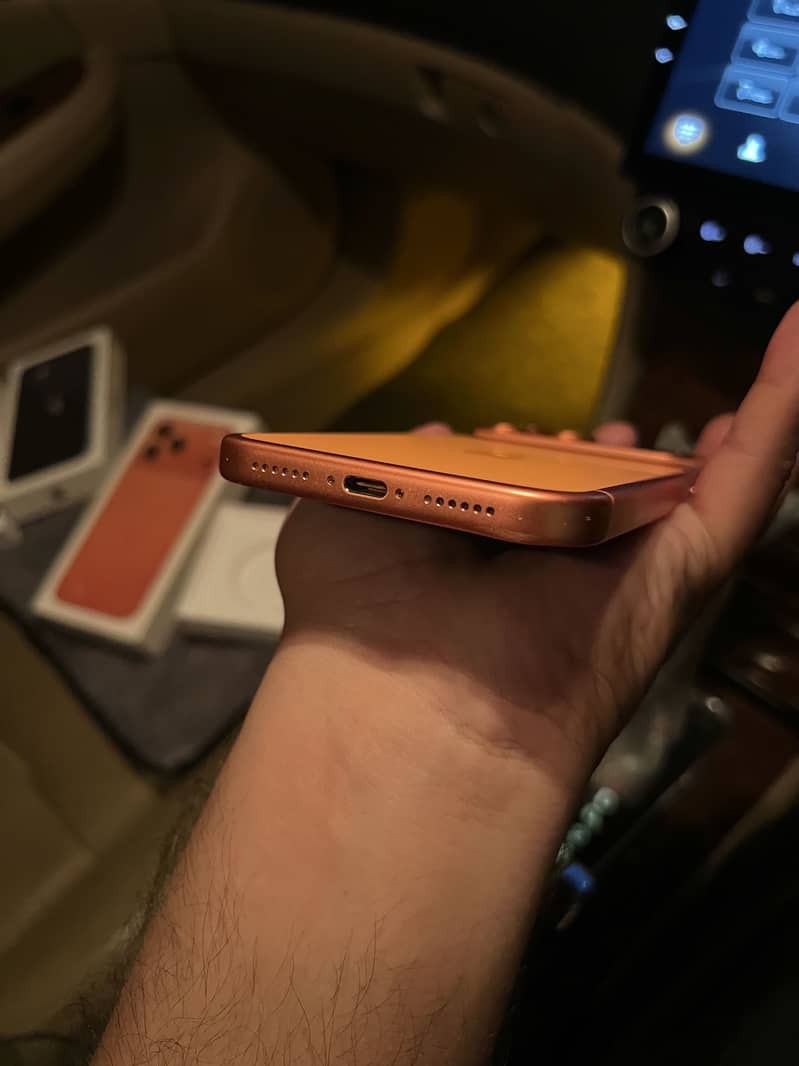 Apple iPhone 17 Pro Max 6