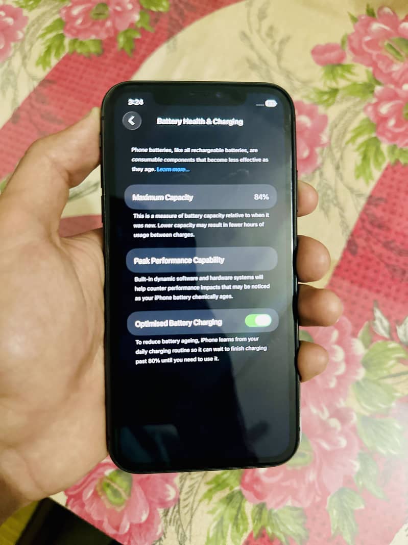 Apple iPhone 11 3