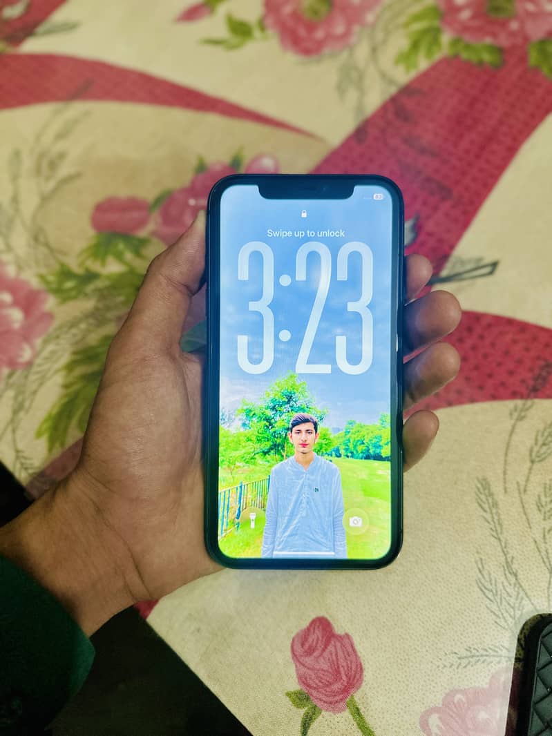 Apple iPhone 11 7