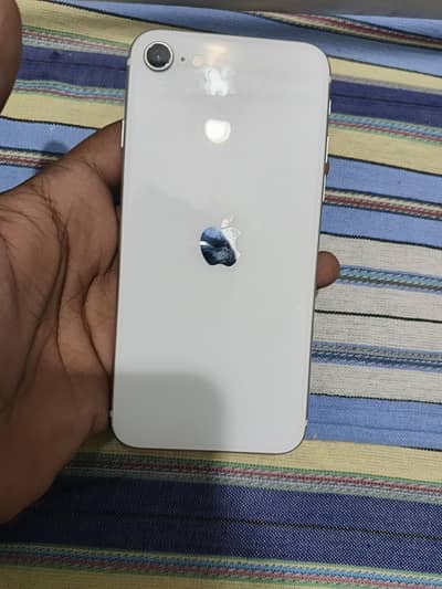 Apple iPhone SE