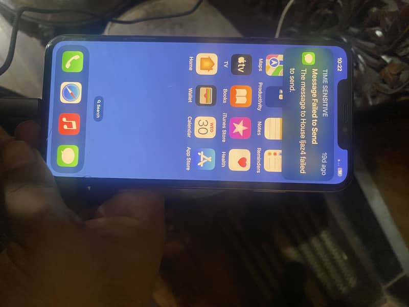 Apple iPhone Xs max 2