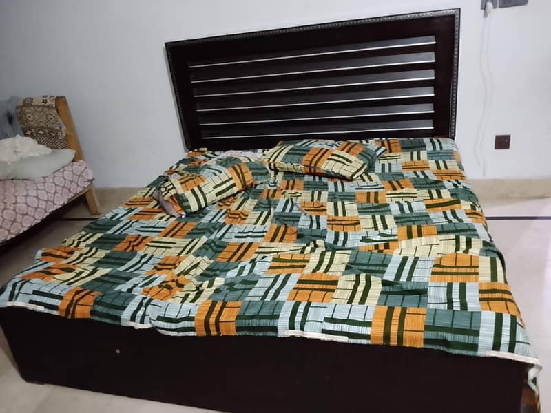 bedroom set 0