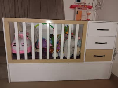 baby cot