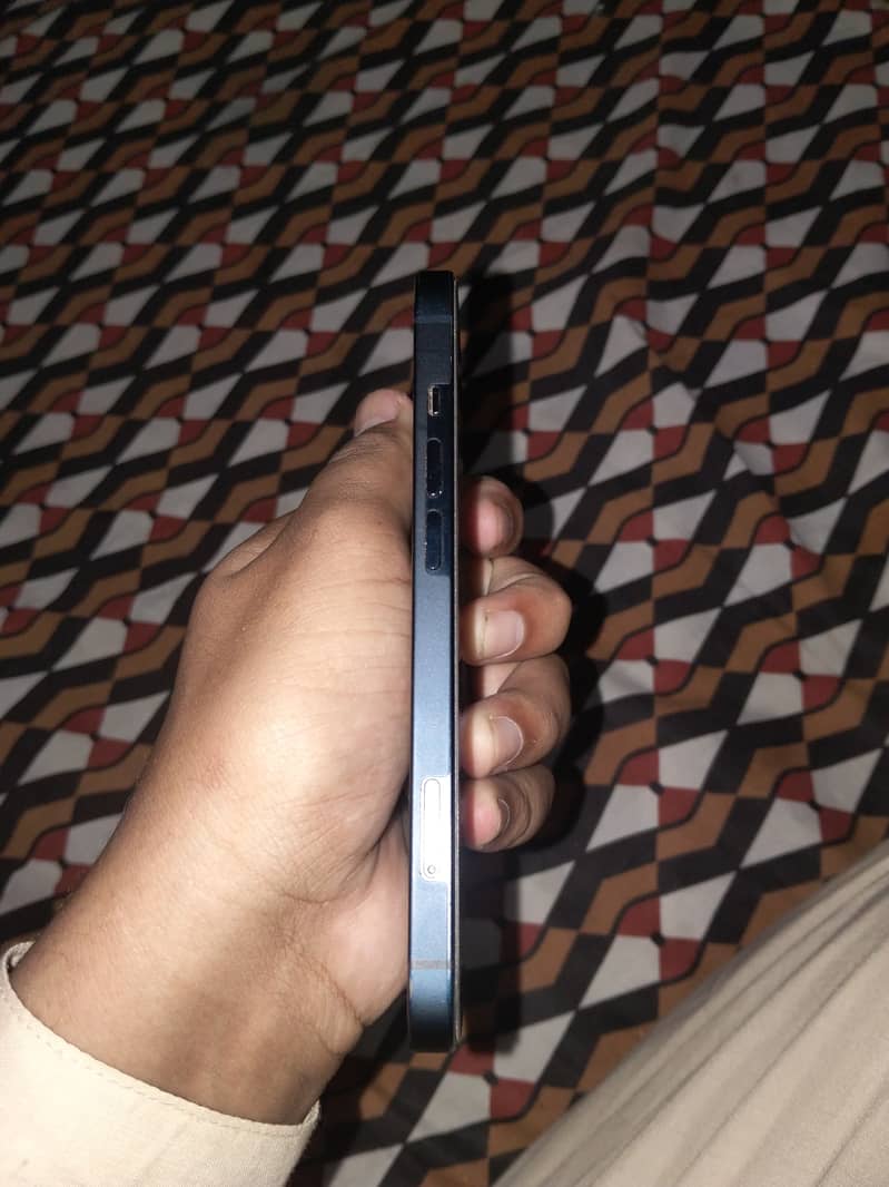IPHONE 13 mdm 1
