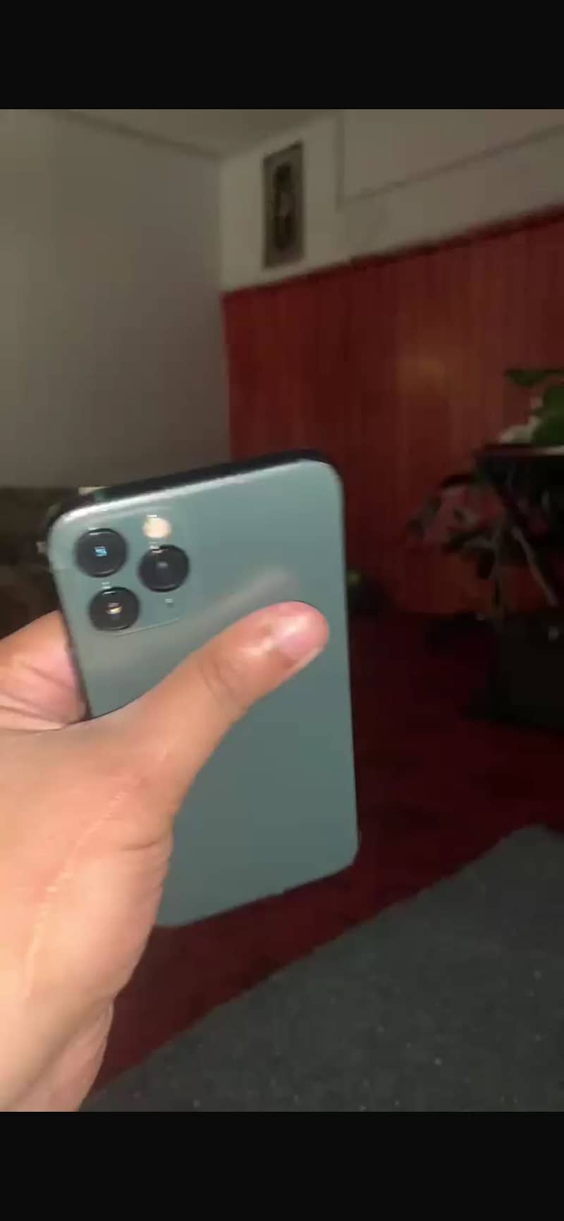 Apple iPhone 11 Pro 4