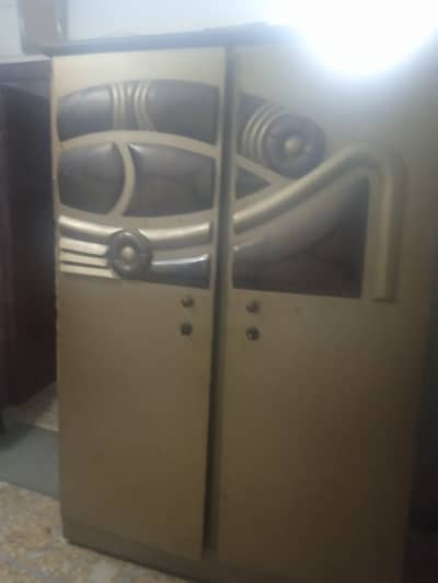 2 Doors almari