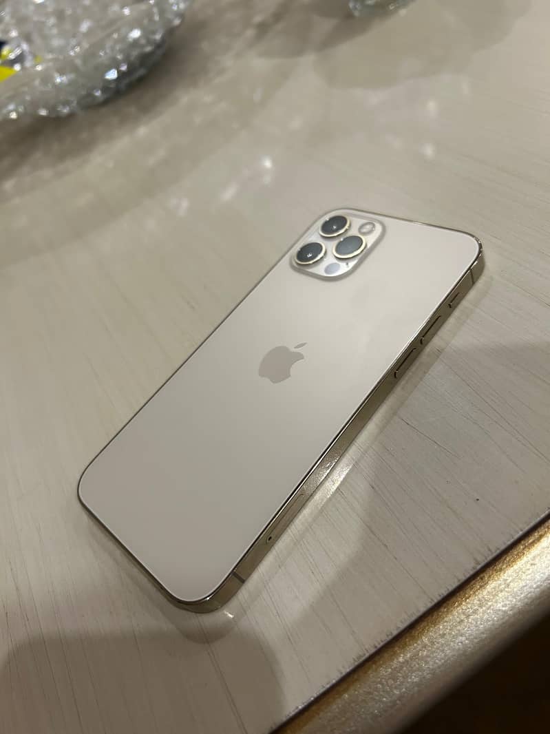 Apple iPhone 12 Pro 6