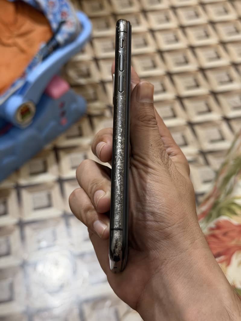 iPhone X 64Gb 2