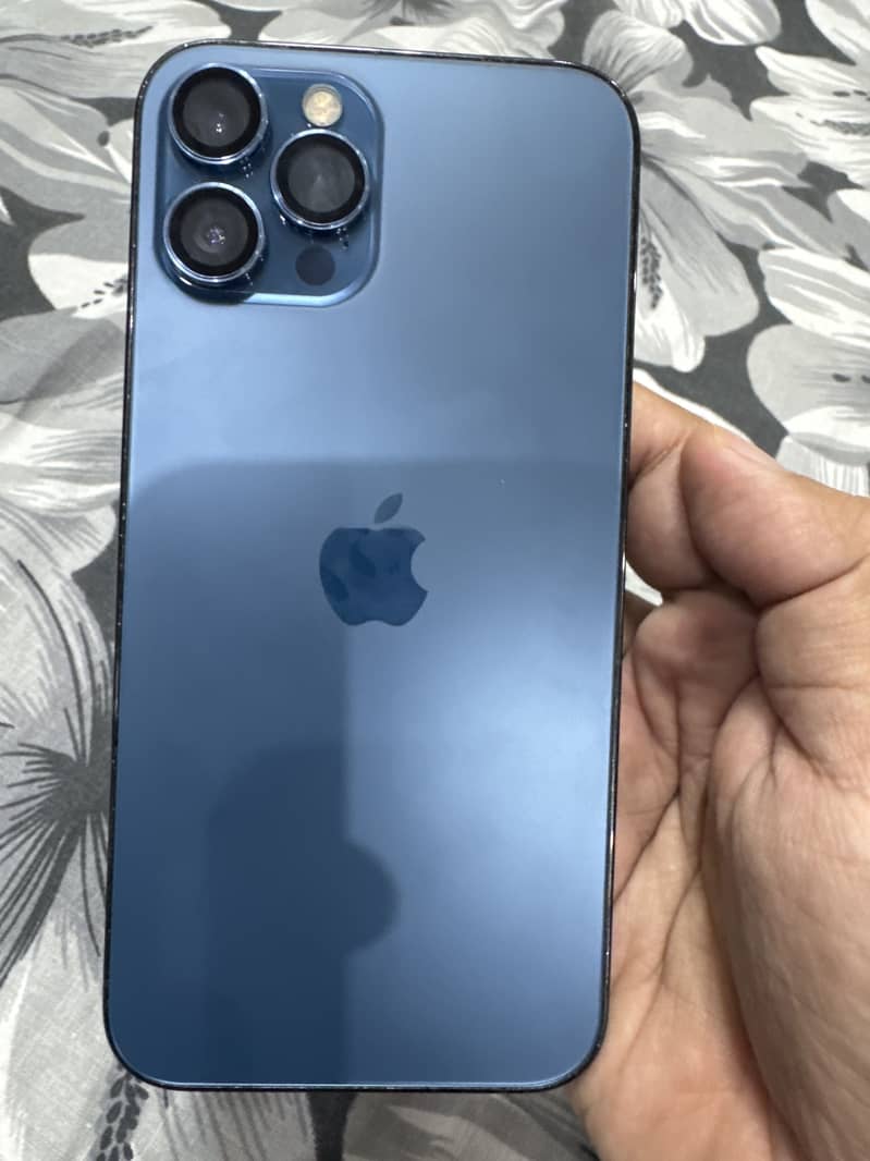 Apple iPhone 12 Pro Max 1