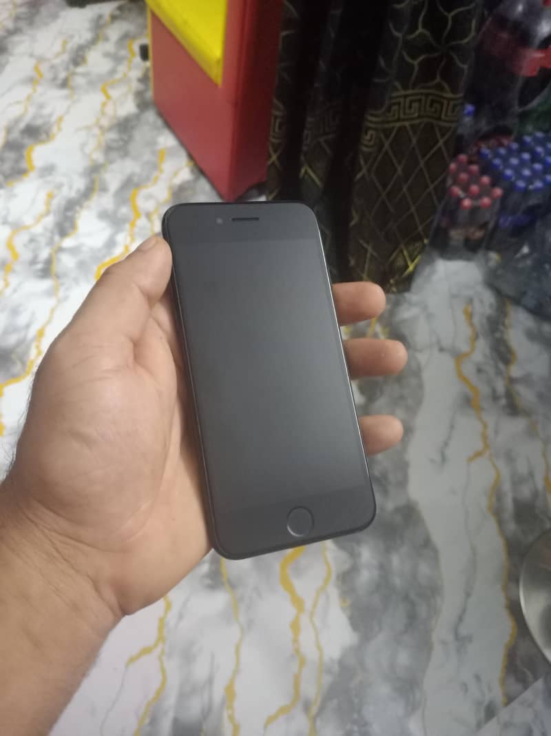 iPhone 7 128 GB 0