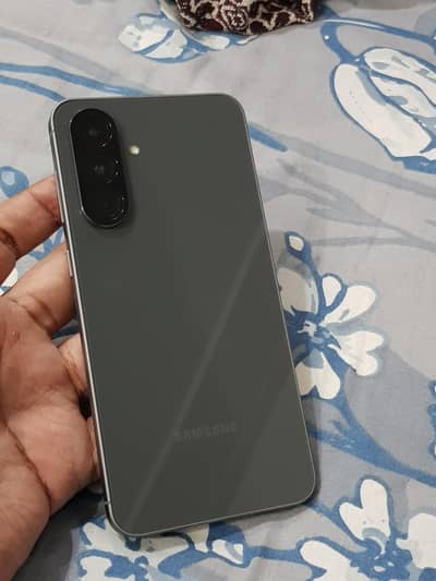 Samsung a56 5g Pta officials aproved. 12/256 zero phon