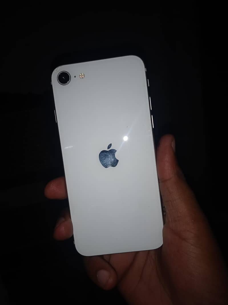 Apple iPhone SE 2020 0