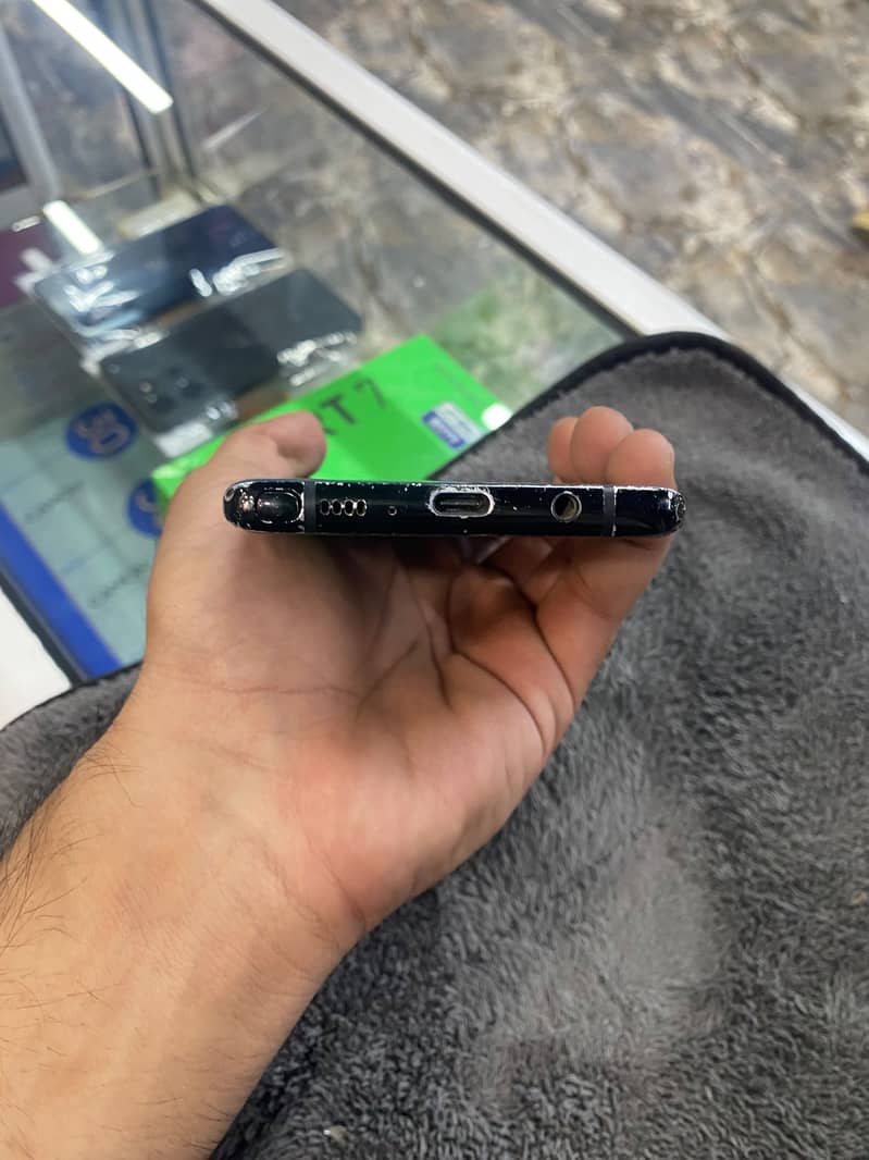 Samsung Mobile Note 8 2