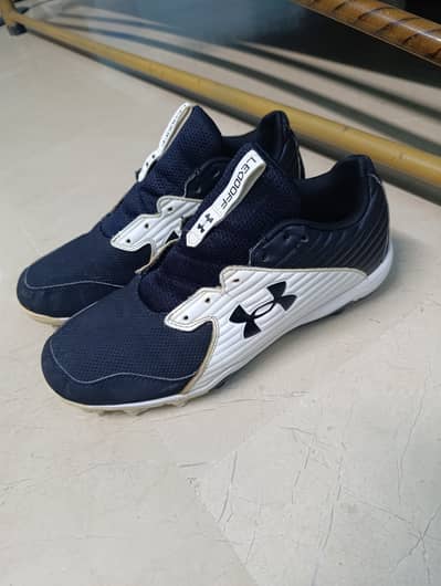Original UnderArmour leadoff football cleats