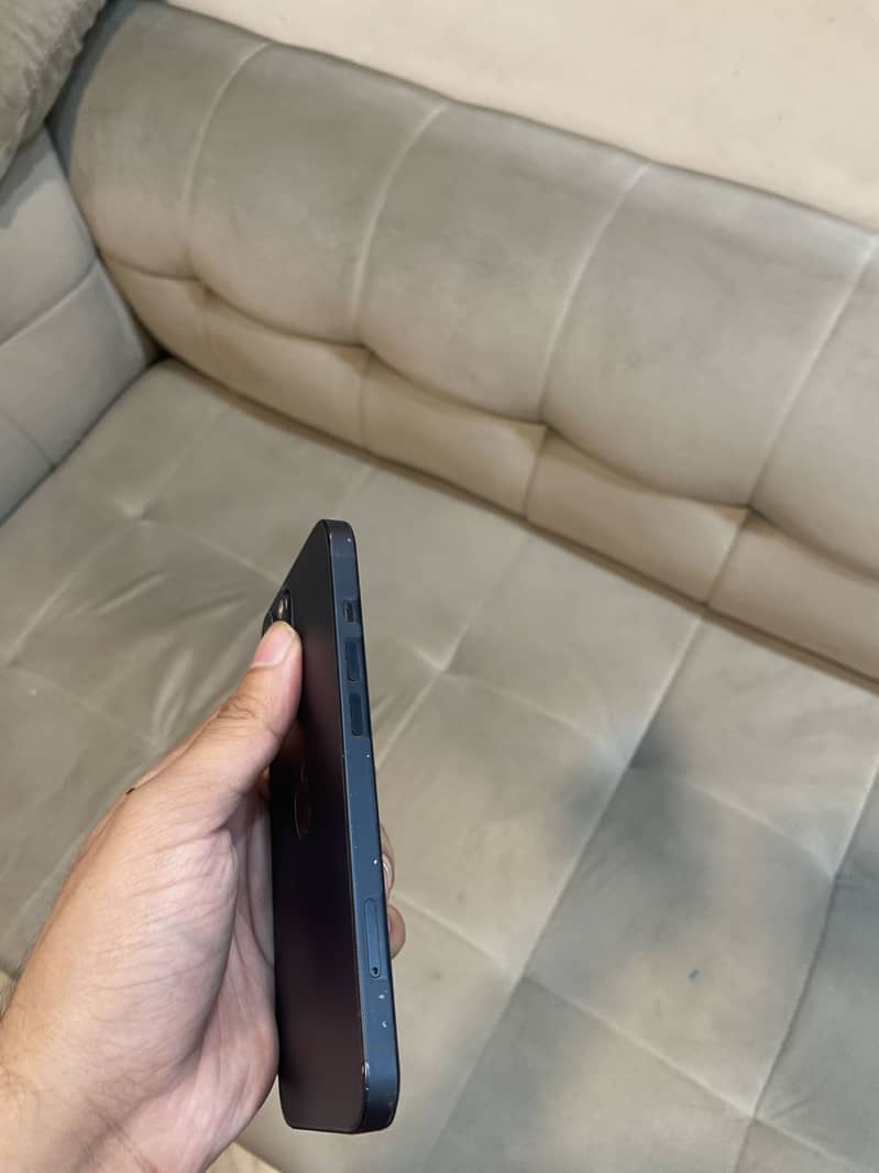 Apple iPhone 13 PTA 1