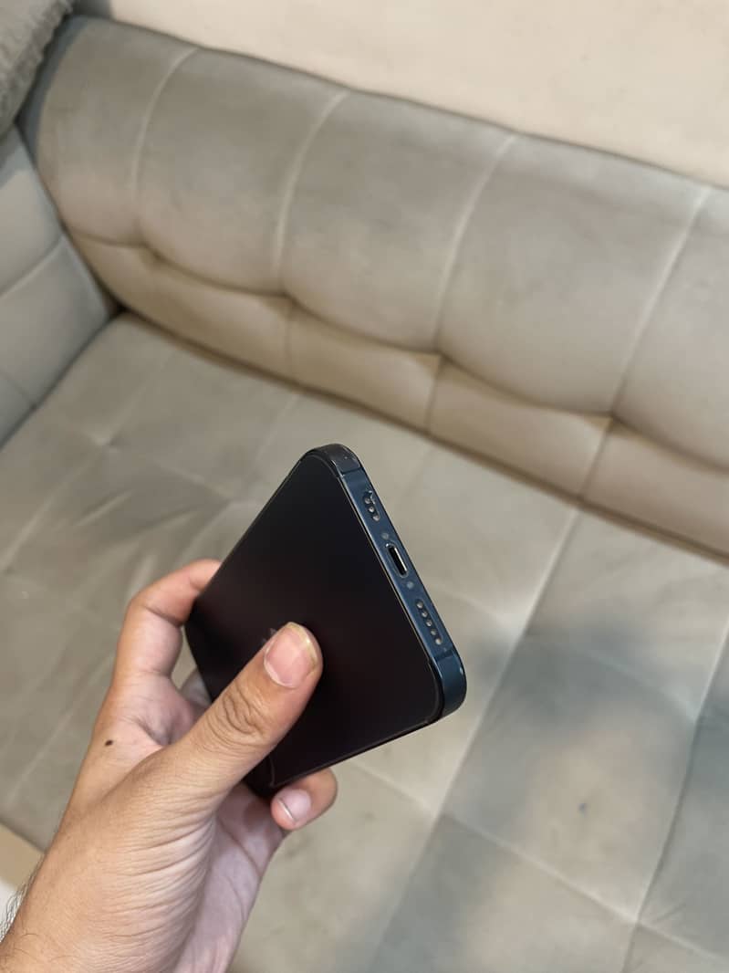 Apple iPhone 13 PTA 4