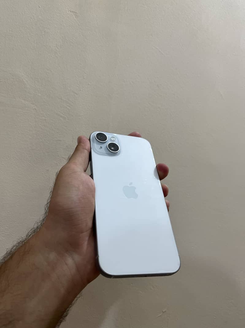 Apple iPhone 15 plus 3