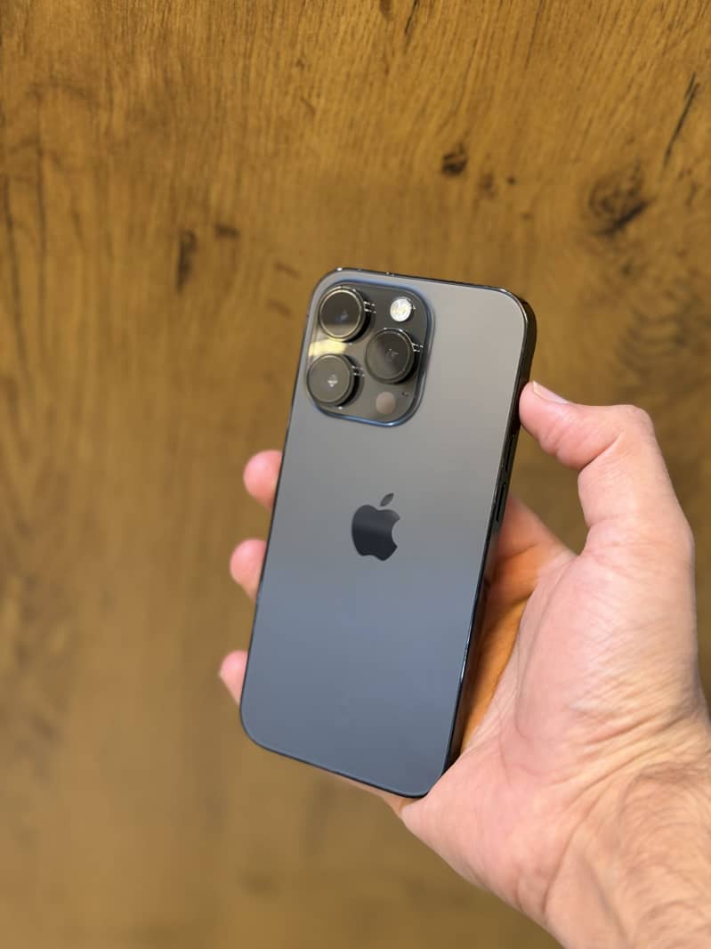 Apple iPhone 14 Pro 0