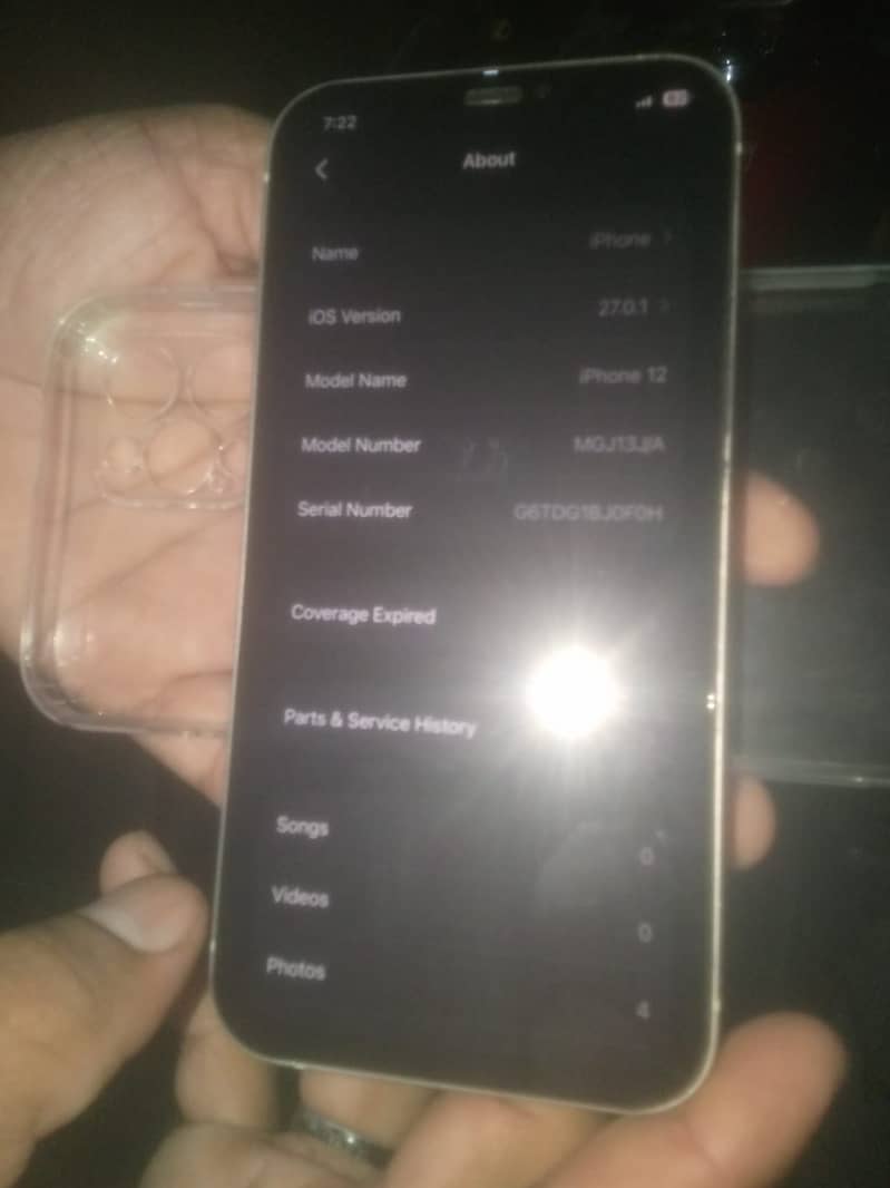 Apple iPhone 12 4