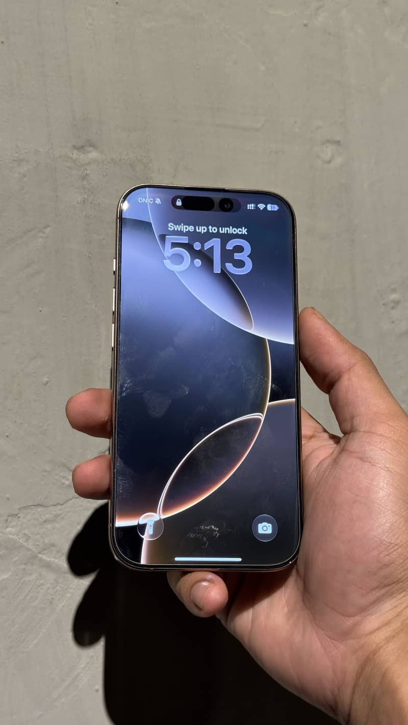 Apple iPhone 16 Pro 5