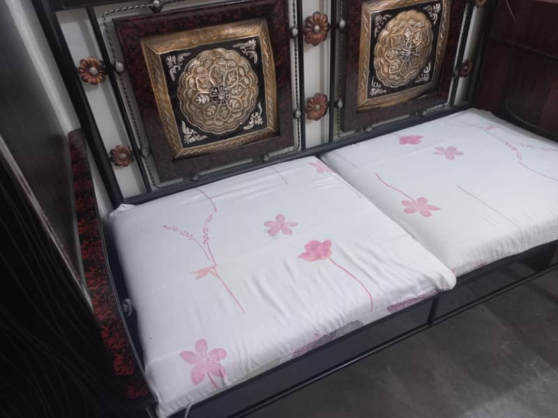 iron floral solid sofa slightly  use 2