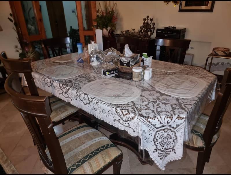 Dining table + chairs 3