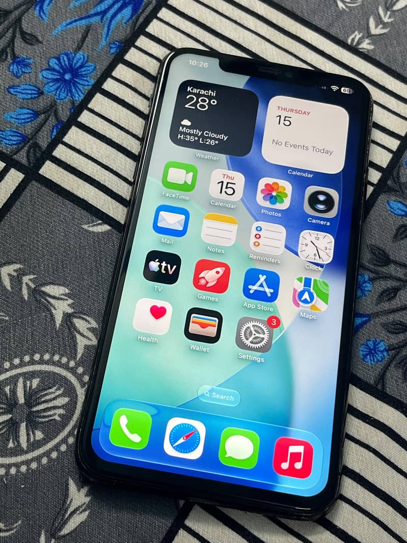 Apple iPhone 11 Pro Max 1