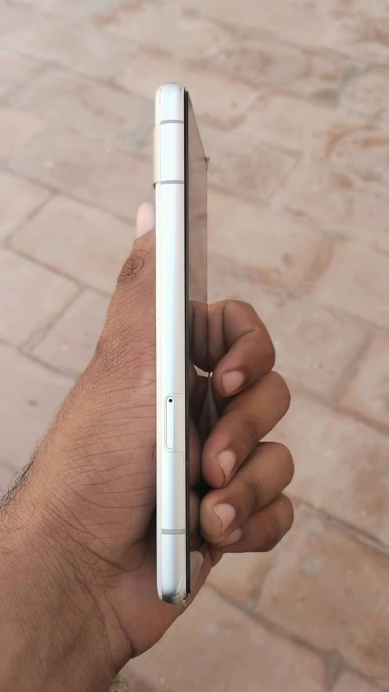 Google Pixel 7a 1