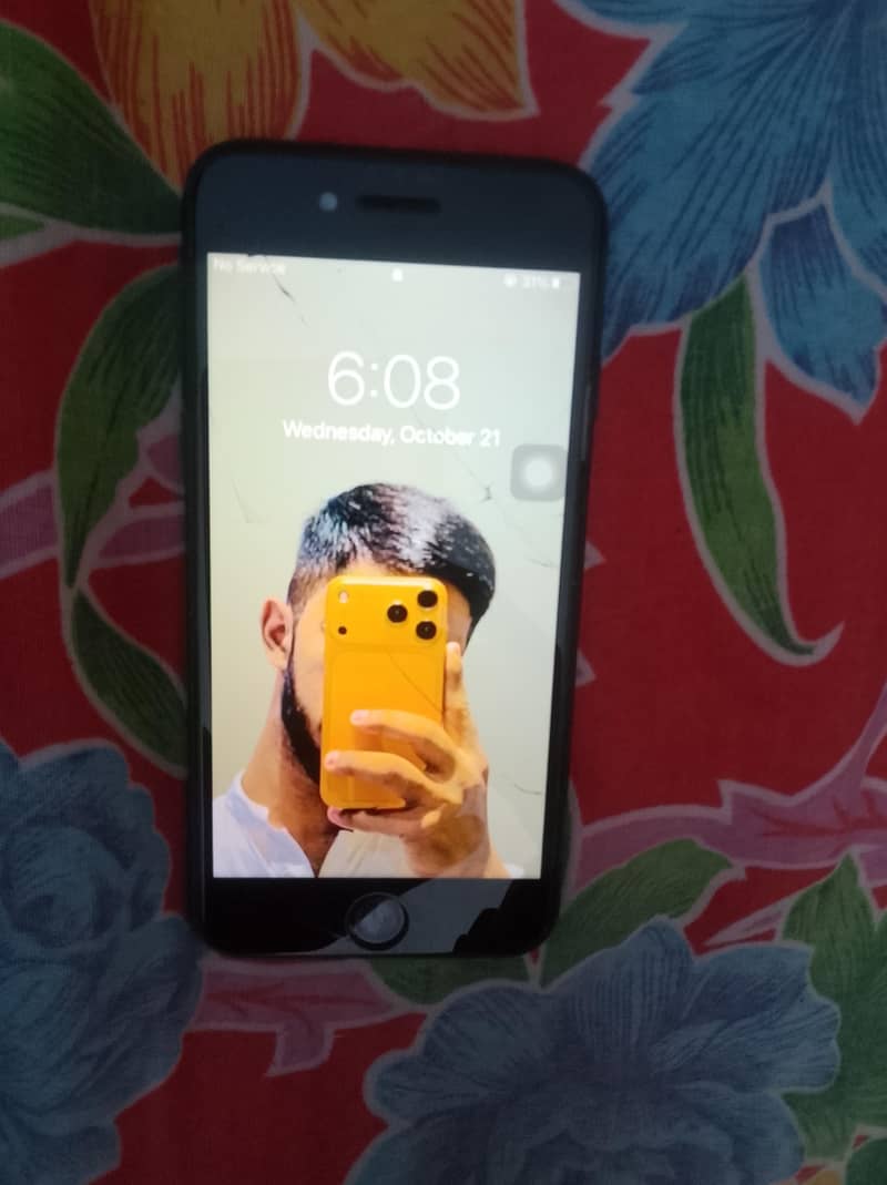 Apple iPhone 7 1