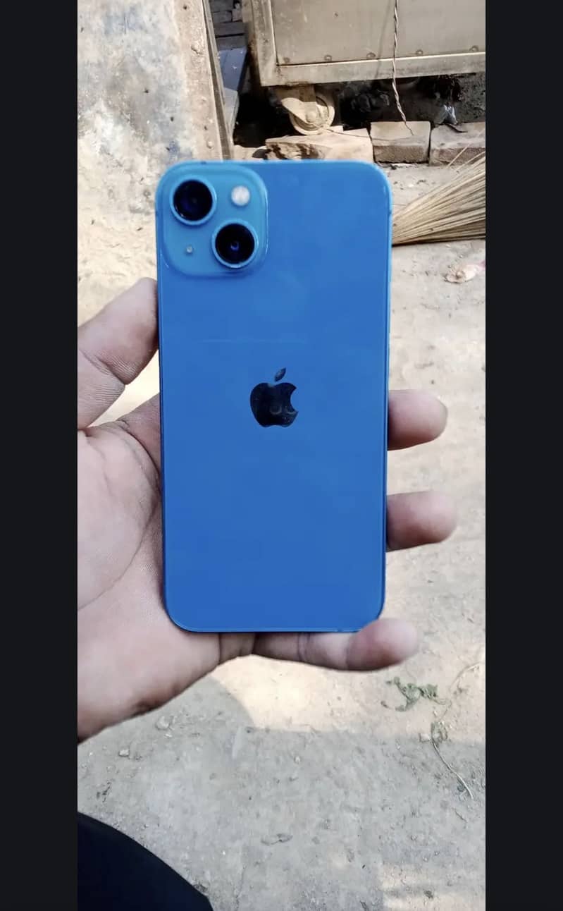 Apple iPhone 13 3