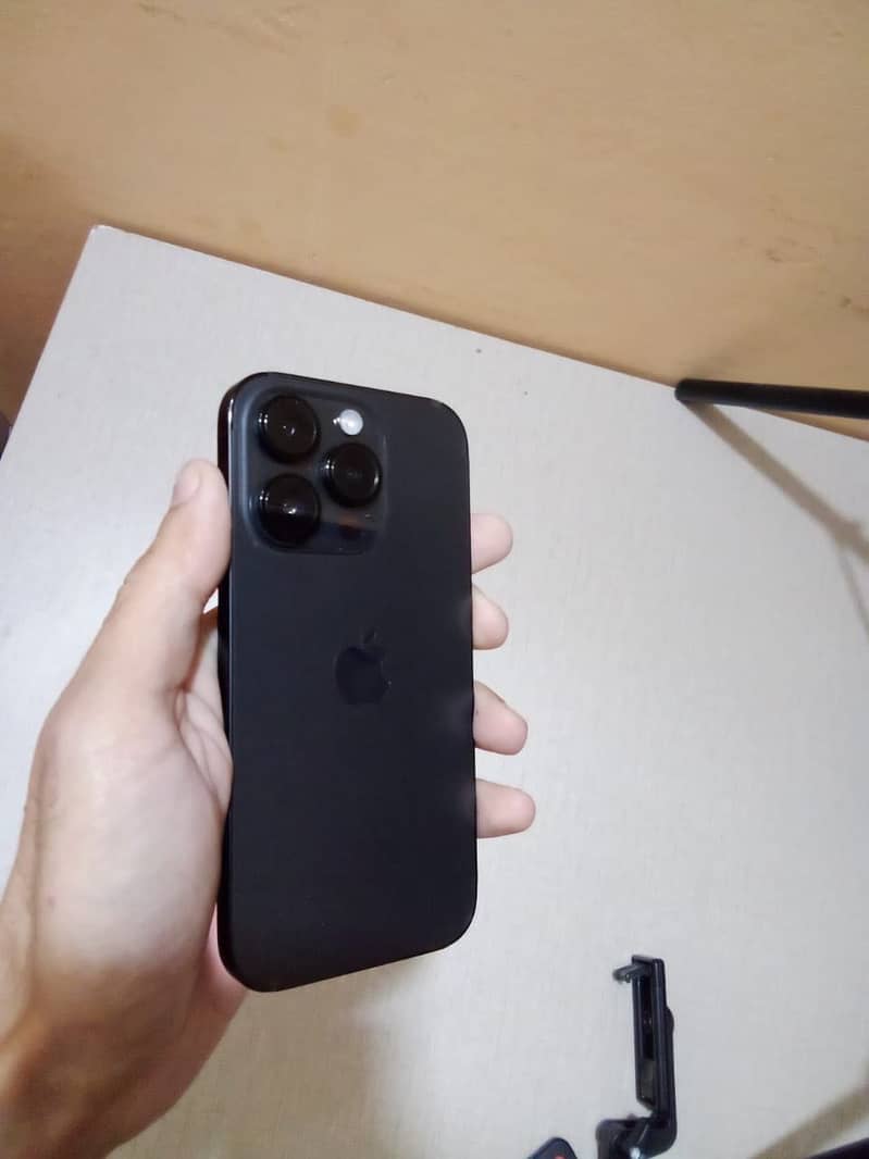 Apple iPhone 14 Pro 2