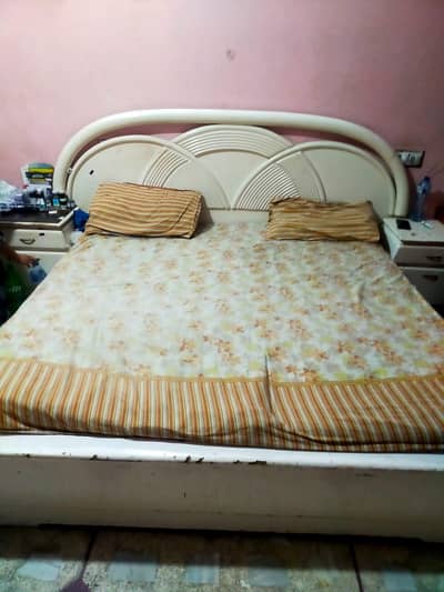 bed room set for sale in deeco