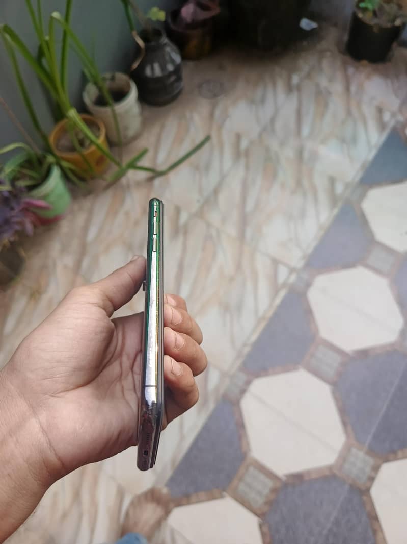 Apple iPhone X 2