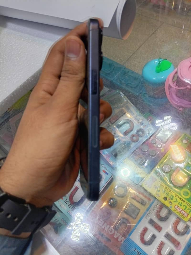Apple iPhone 15 Pro 1